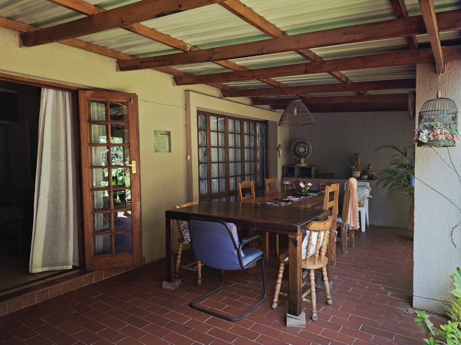 2 Bedroom Property for Sale in Golf View North West